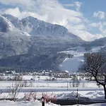 Hotel-gasthof Strasswirt 3* 트로폴라흐