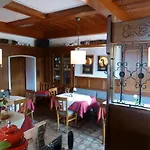 호텔 Hotel-gasthof Strasswirt 트로폴라흐