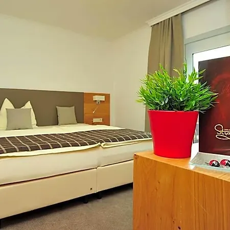 Hotel Hotel-gasthof Strasswirt