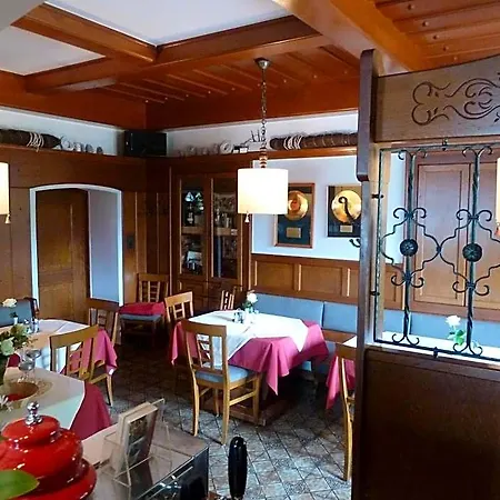 Hotel-gasthof Strasswirt 트로폴라흐
