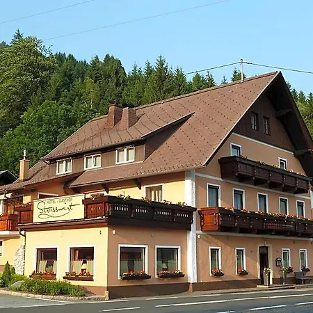 Hotel-gasthof Strasswirt