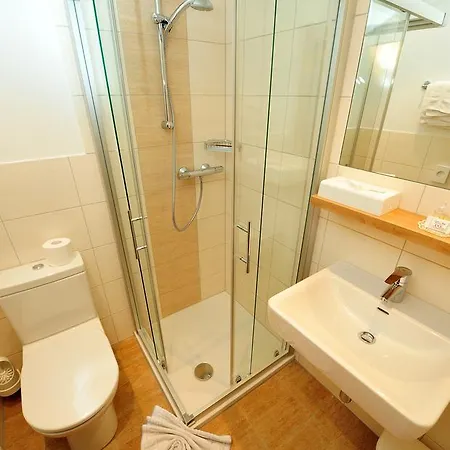 Hotel-gasthof Strasswirt Hotel 3*