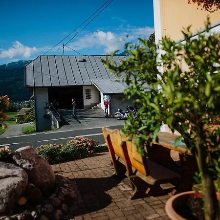 Hotel-gasthof Strasswirt Отель